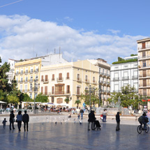 la plaza de la virgen